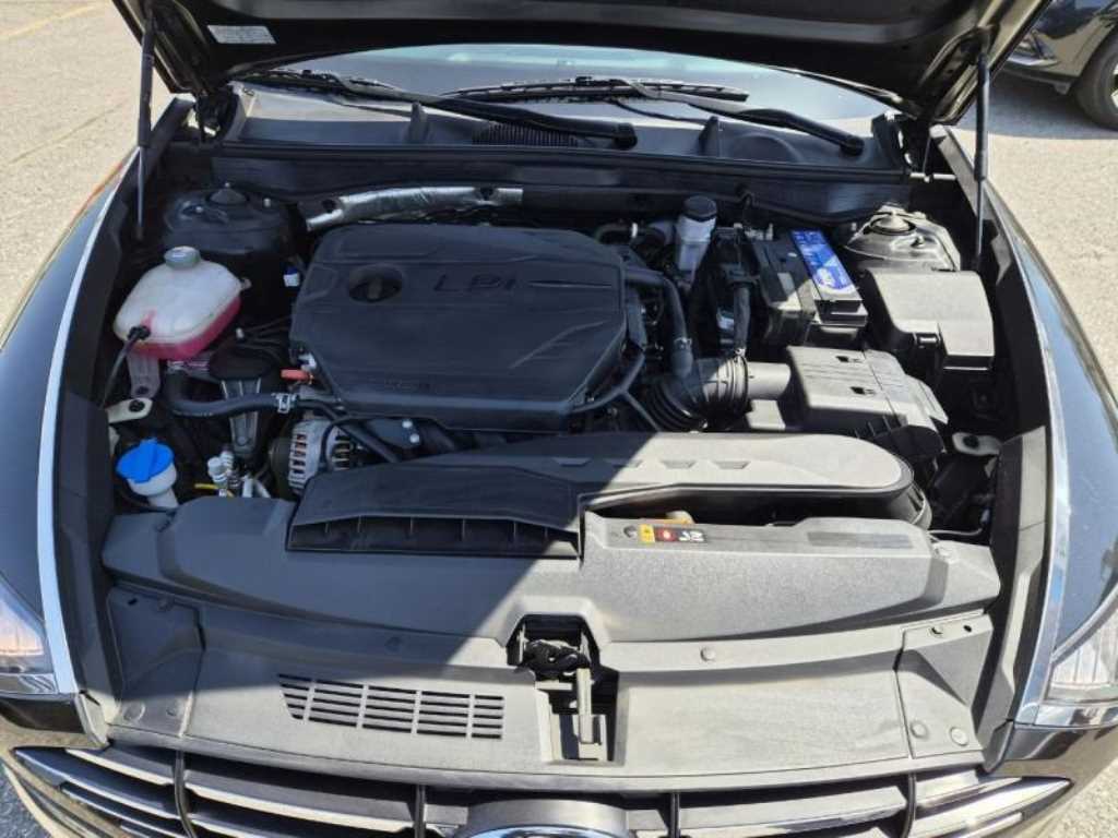 HYUNDAI Sonata - Vista 9