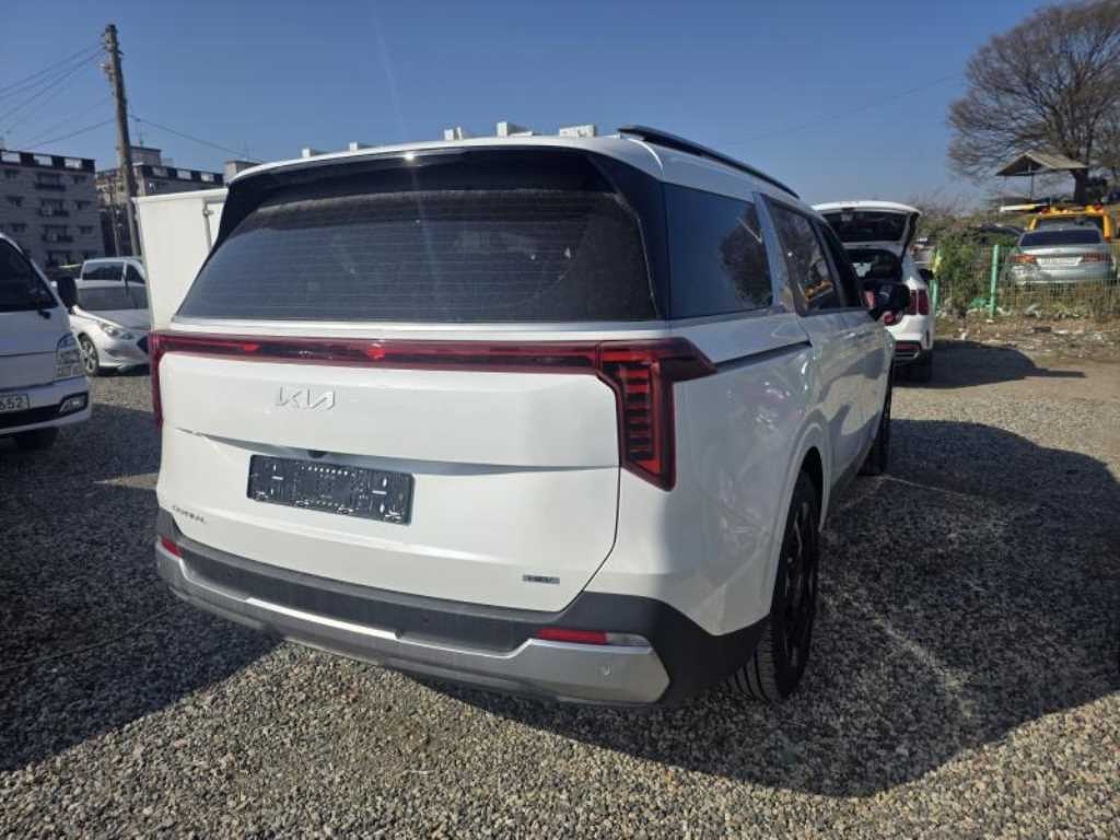 KIA Carnival - Vista 4