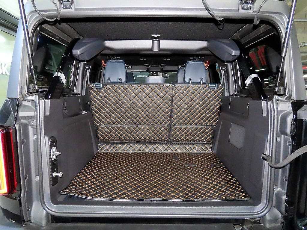 Ford Bronco 2023 Negro - Importación desde Corea - HF Imports Iquique - Foto 18