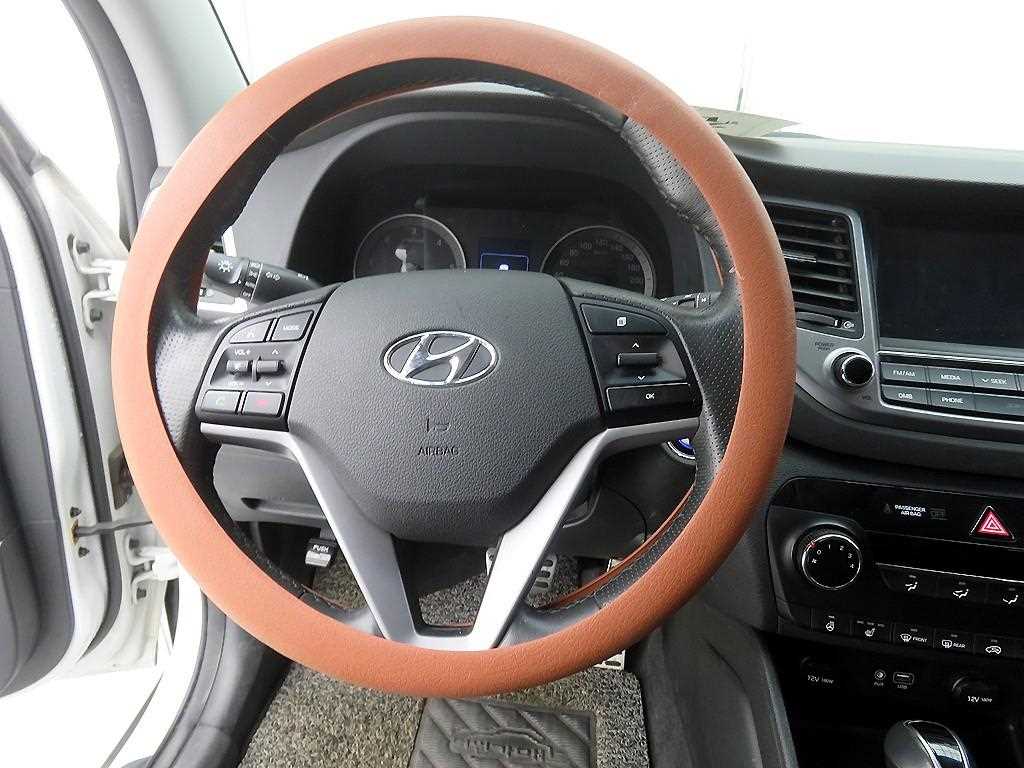 HYUNDAI Tucson - Vista 10