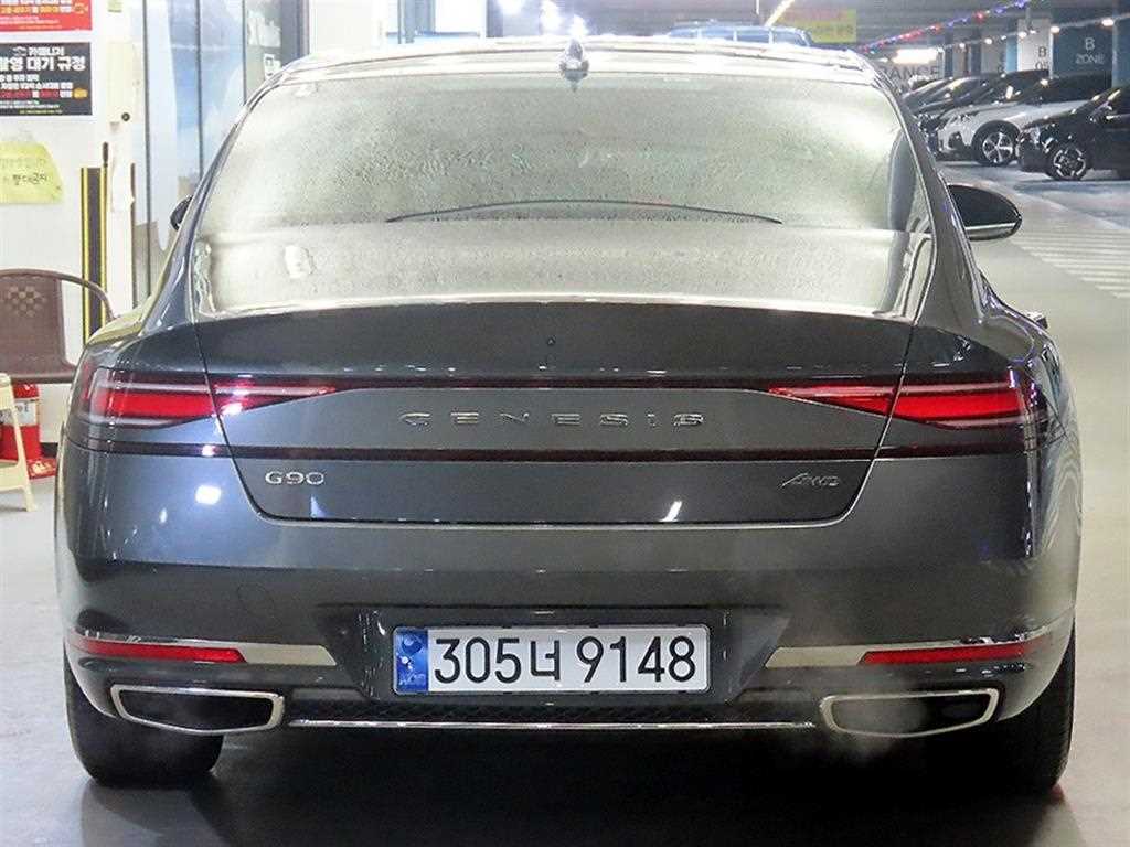 Genesis G90 - Vista 5