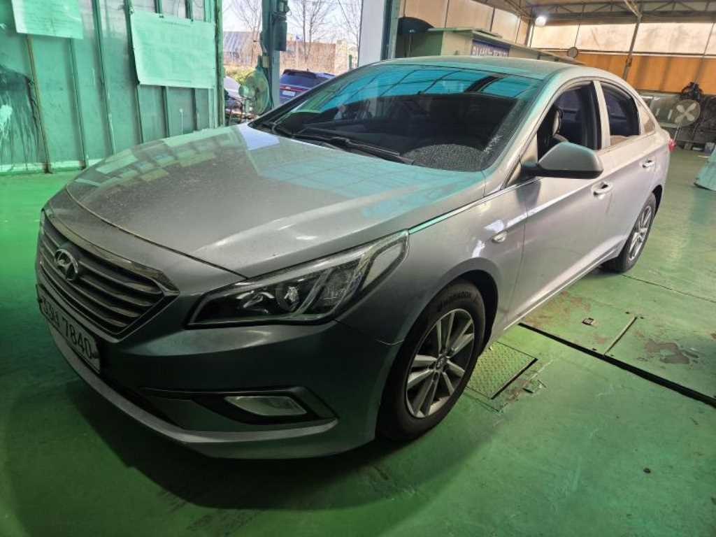 HYUNDAI Sonata - Vista 2