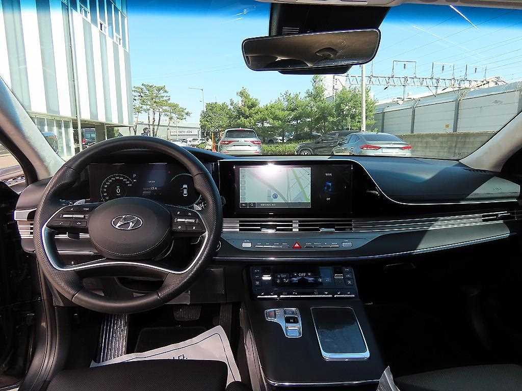 HYUNDAI Grandeur - Vista 7