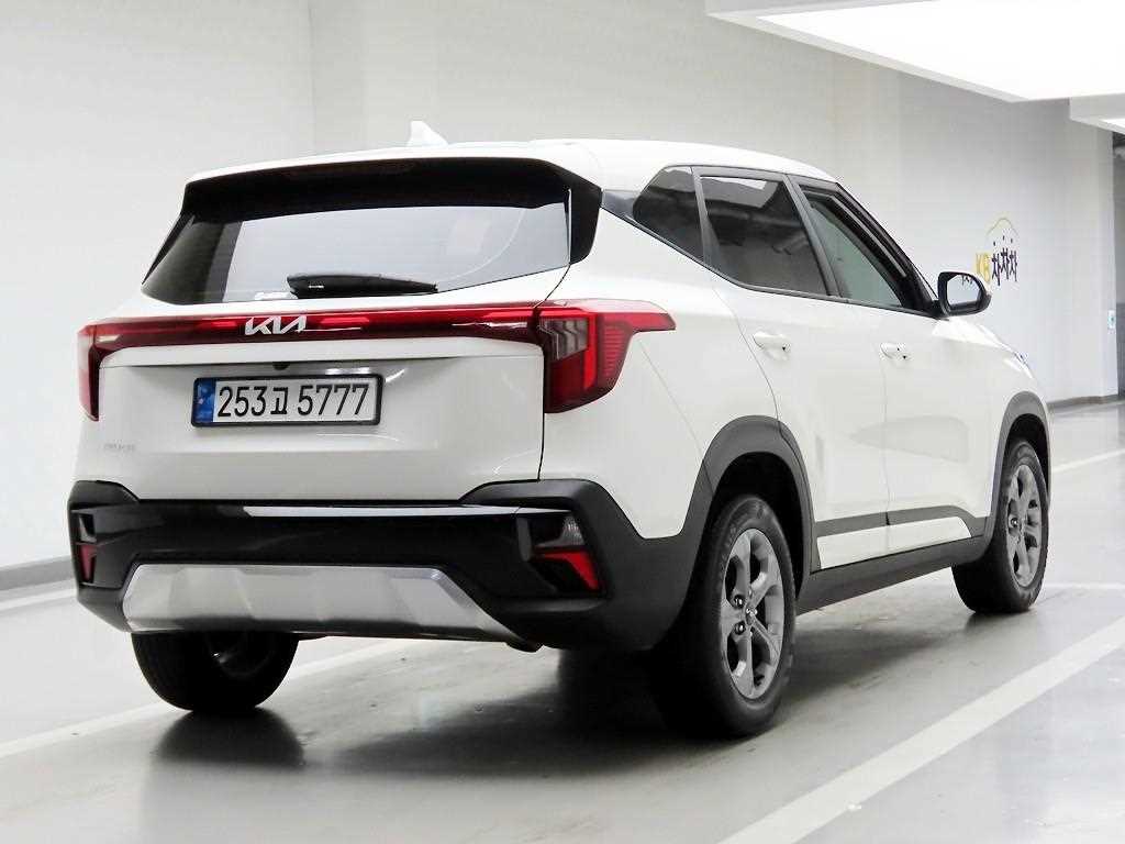 KIA Seltos - Vista 4