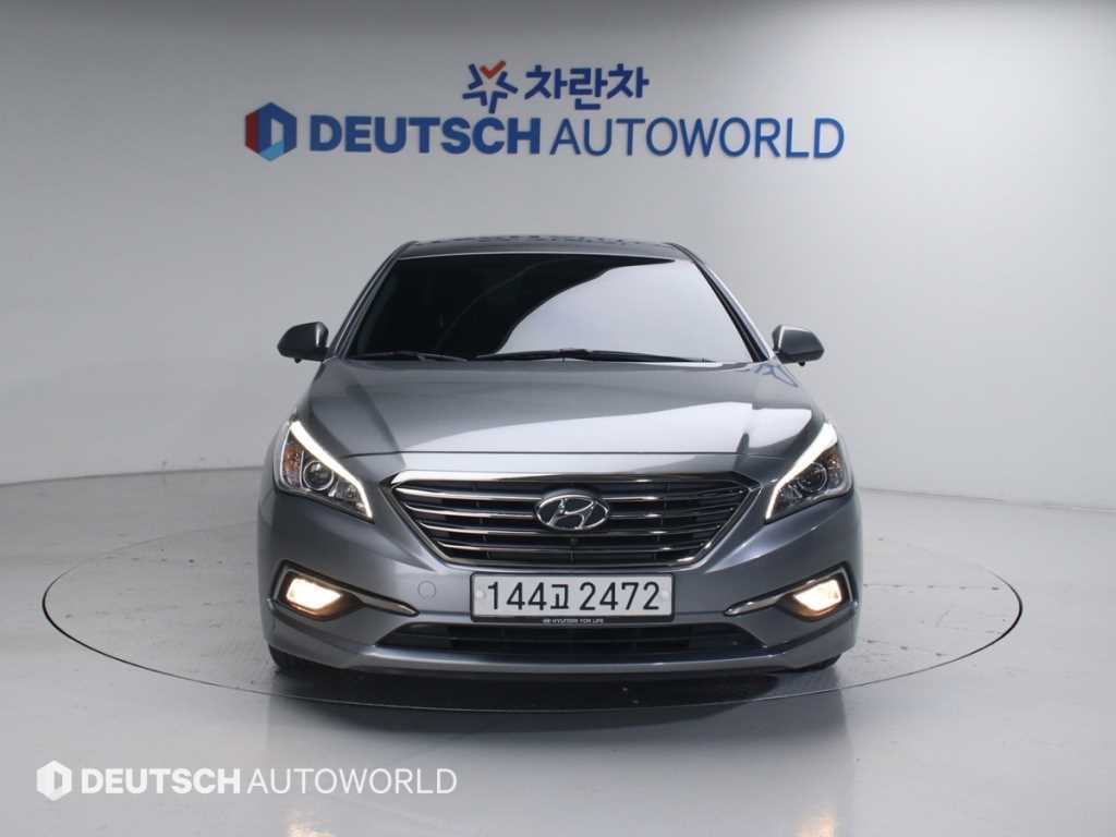 HYUNDAI Sonata - Vista 3