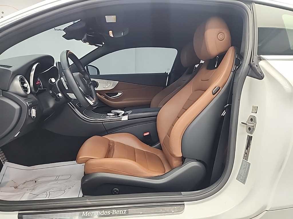 Mercedes Benz C Class - Vista 11