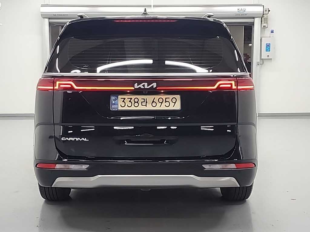 KIA Carnival - Vista 3