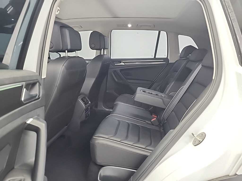 Volkswagen Tiguan - Vista 12