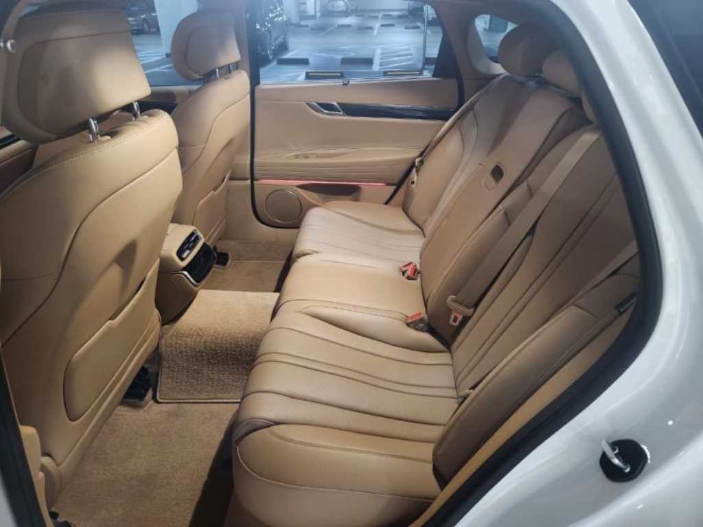 Genesis G80 - Vista 7