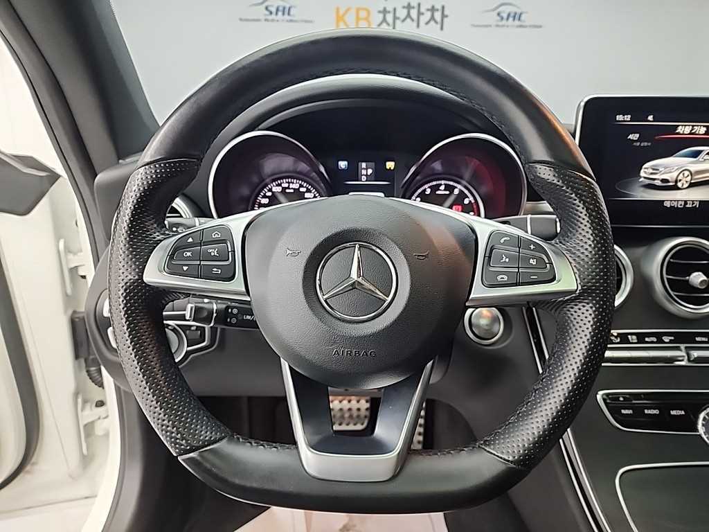 Mercedes Benz C Class - Vista 9