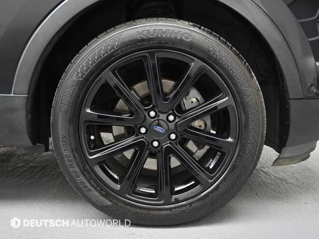 Ford Explorer - Vista 5