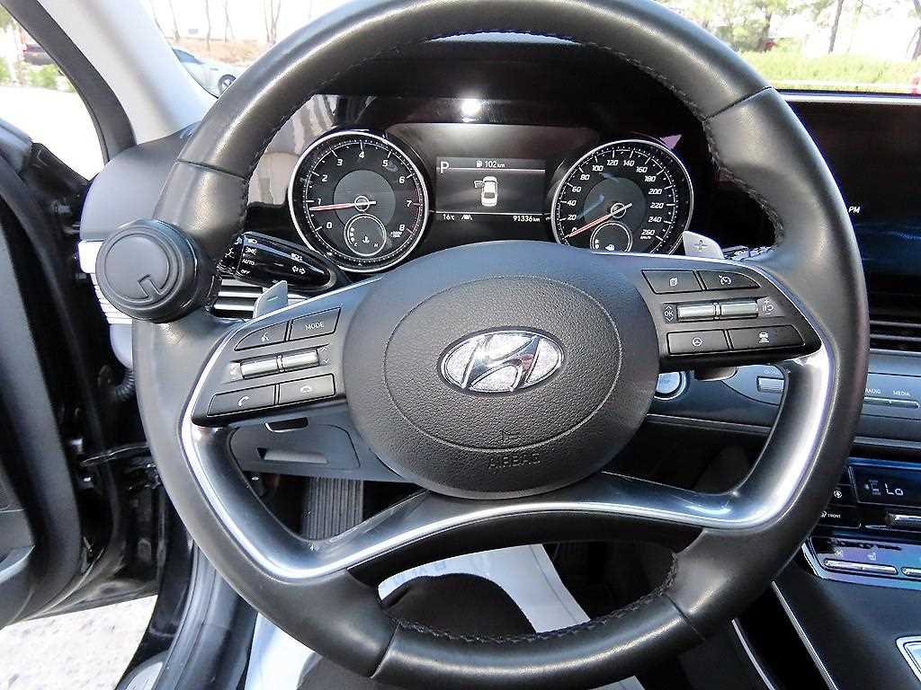 HYUNDAI Grandeur - Vista 8