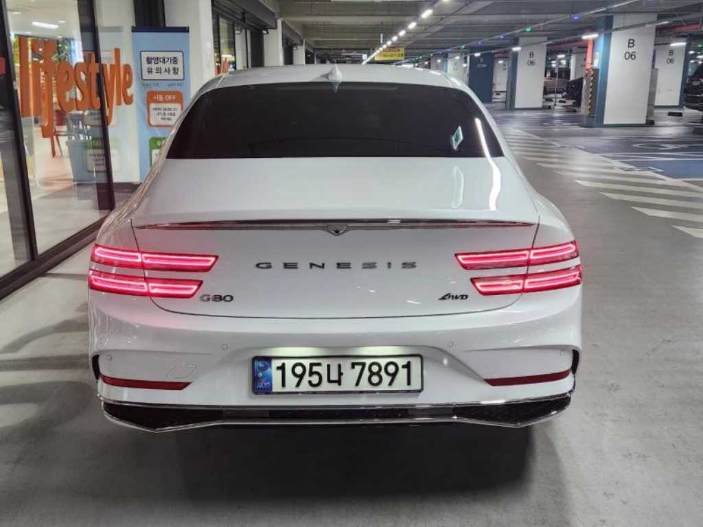 Genesis G80 - Vista 5