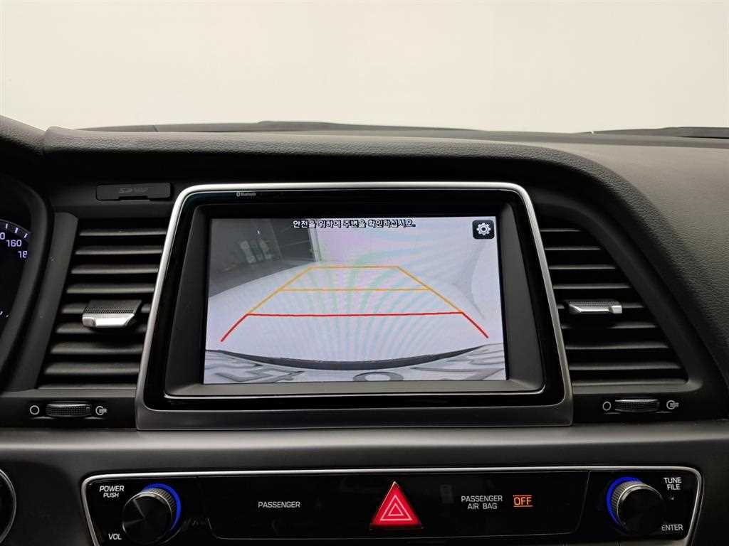 HYUNDAI Sonata - Vista 10