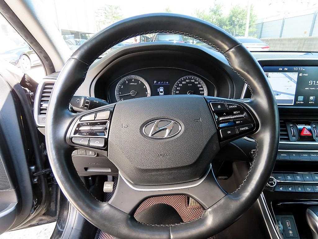 HYUNDAI Grandeur - Vista 8