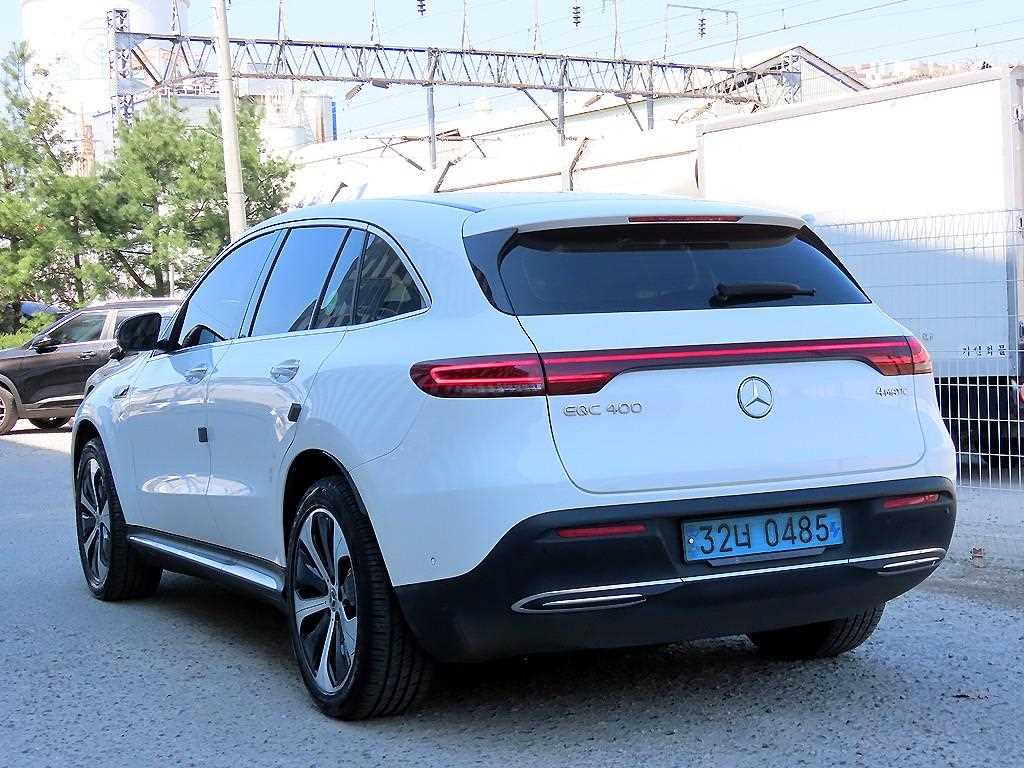 Mercedes Benz EQC - Vista 3