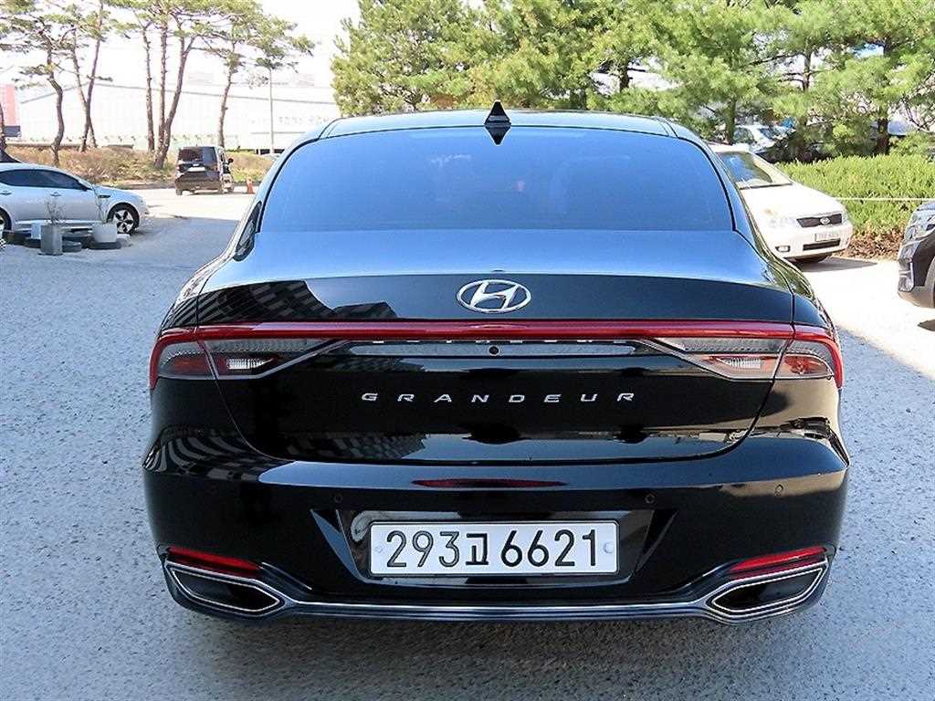 HYUNDAI Grandeur - Vista 4