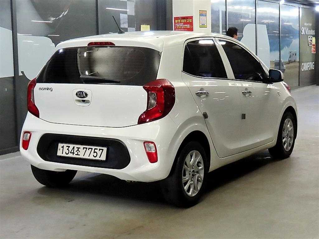 KIA Morning - Vista 4