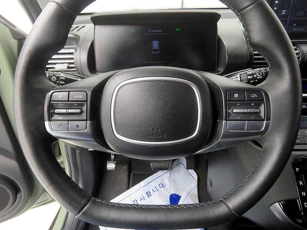 HYUNDAI Casper - Vista 9