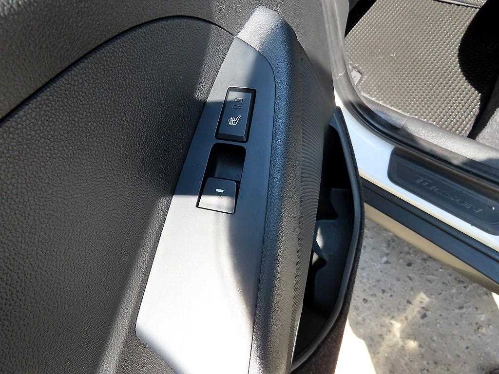 HYUNDAI Tucson 2017 Blanco - Importación desde Corea - HF Imports Iquique - Foto 16