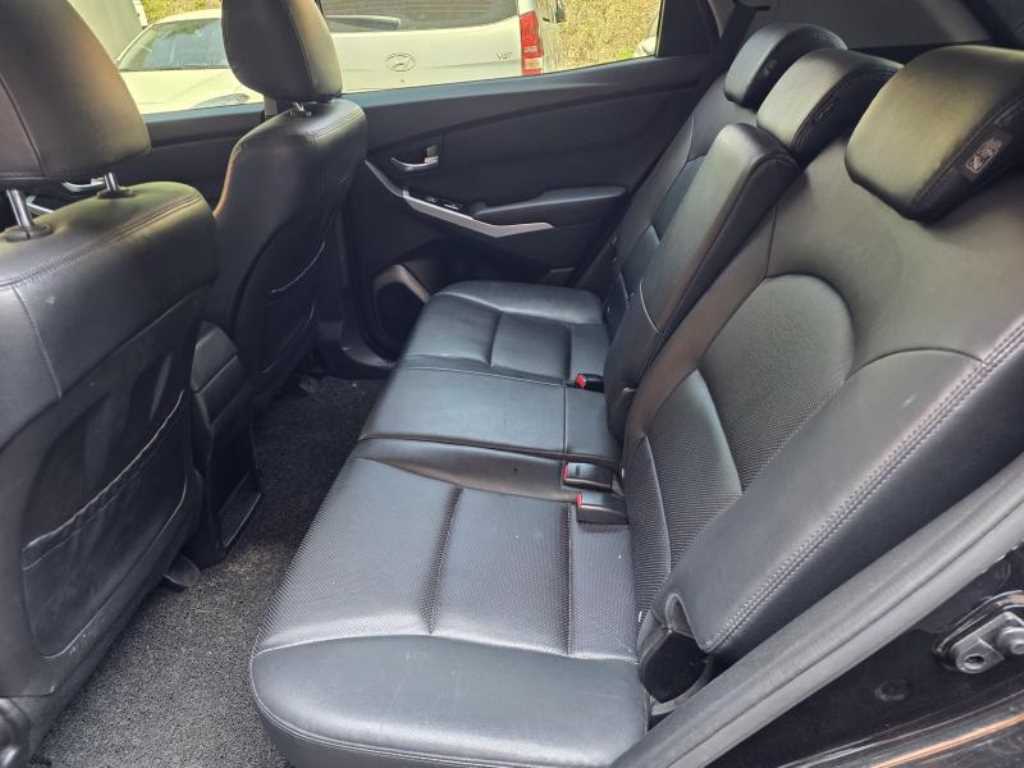 Ssangyong Korando - Vista 8