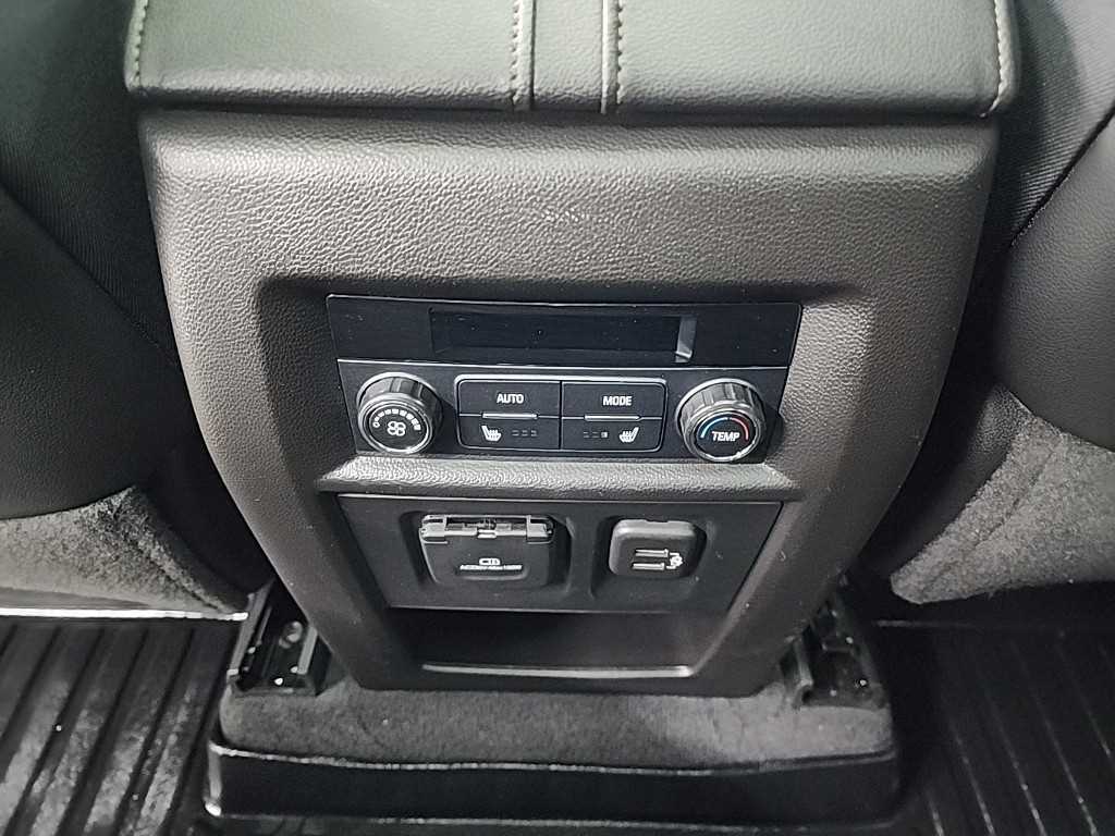 Chevrolet Travers 2022 Blanco - Importación desde Corea - HF Imports Iquique - Foto 13