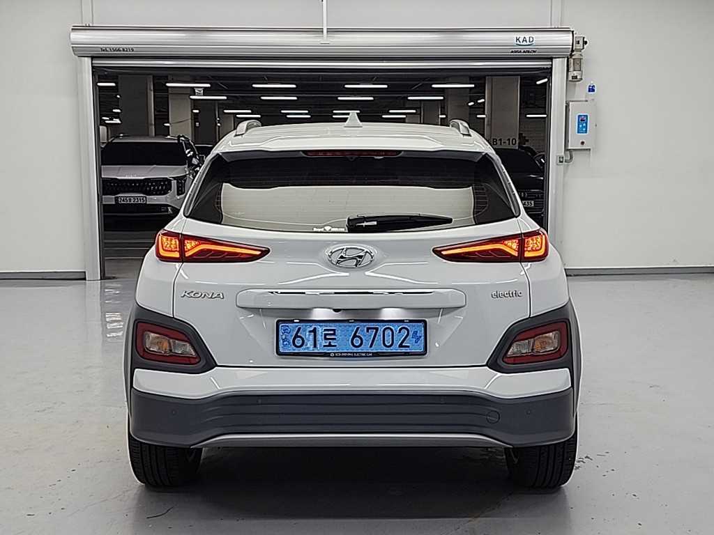 HYUNDAI Kona - Vista 3