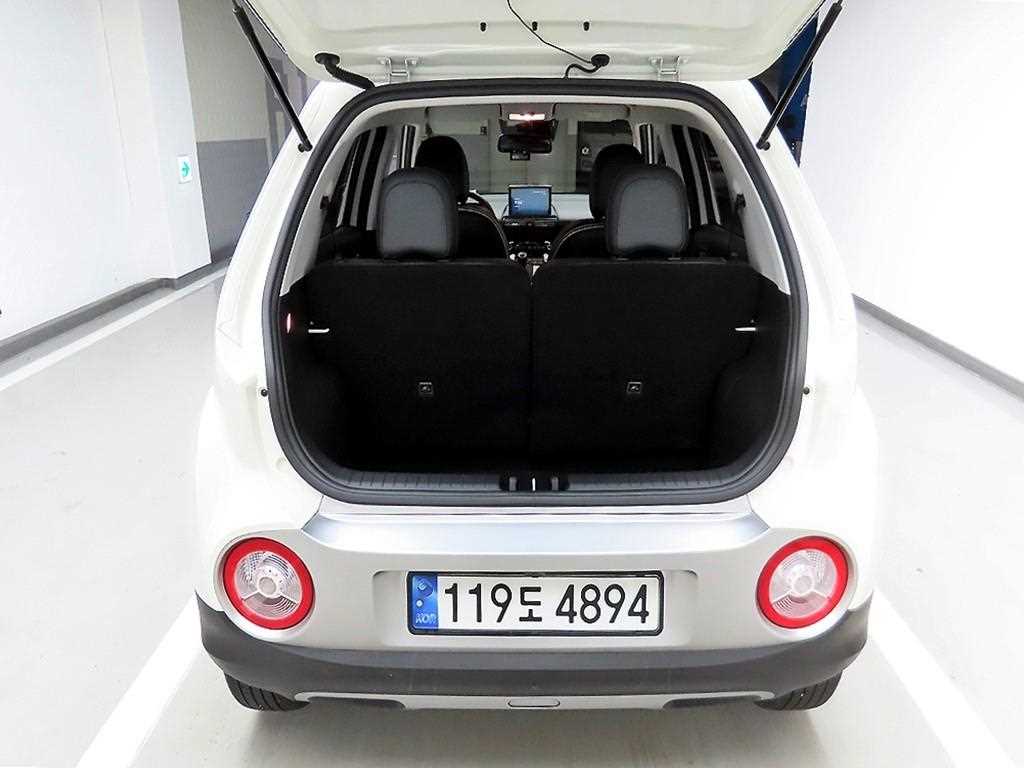 HYUNDAI Casper - Vista 5