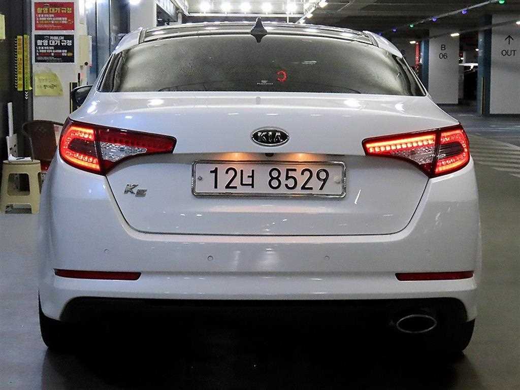 KIA K5 - Vista 5