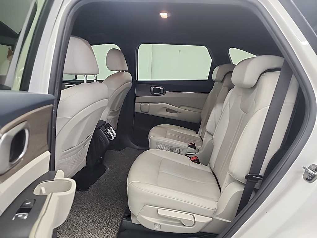 KIA Sorento - Vista 12