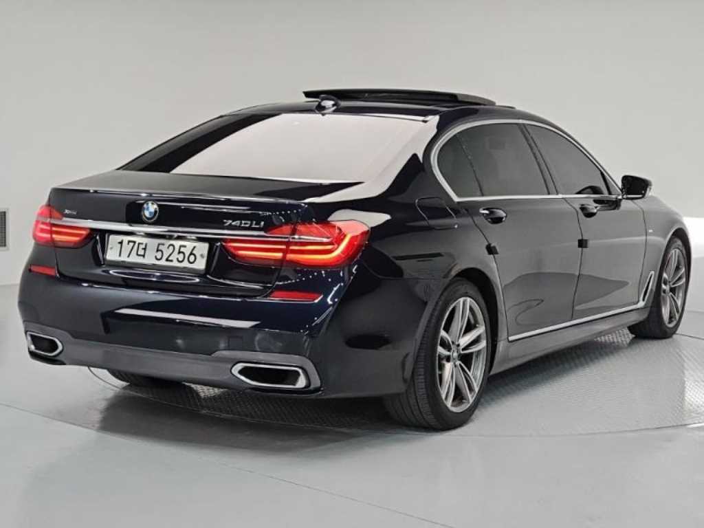 BMW 7 Series - Vista 4