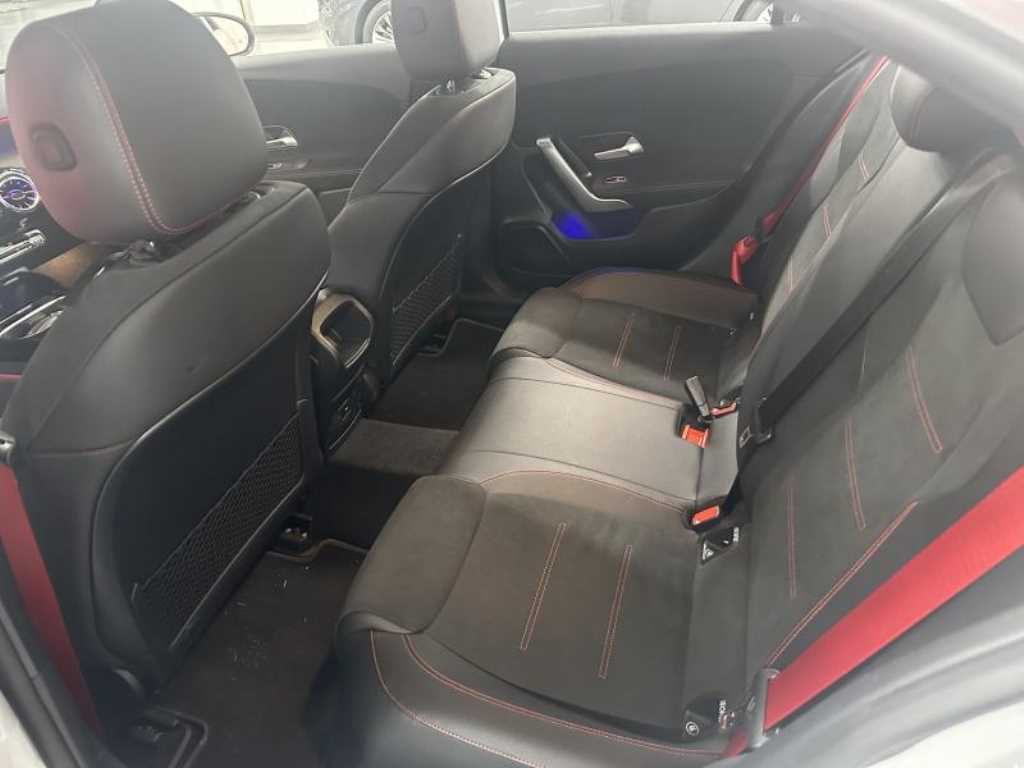 Mercedes Benz A Class - Vista 12