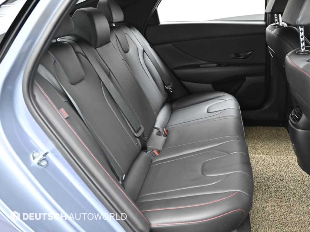 HYUNDAI Avante - Vista 12