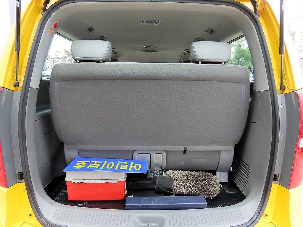HYUNDAI Starex 2017 Amarillo - Importación desde Corea - HF Imports Iquique - Foto 17