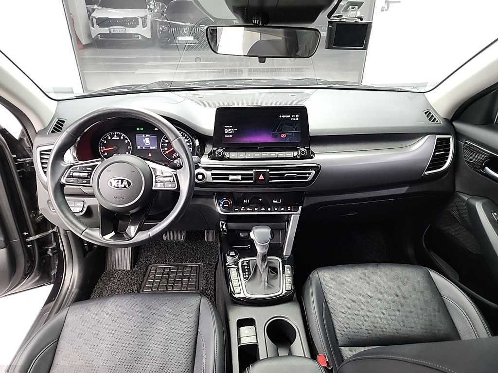 KIA Seltos - Vista 7