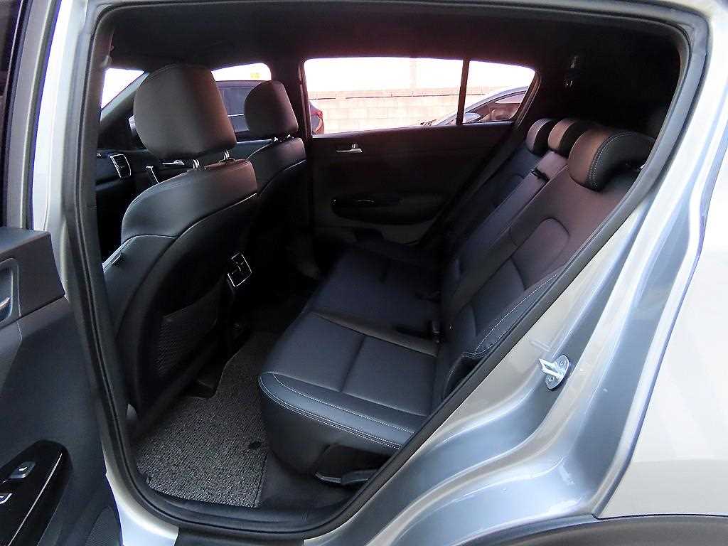 KIA Sportage - Vista 6