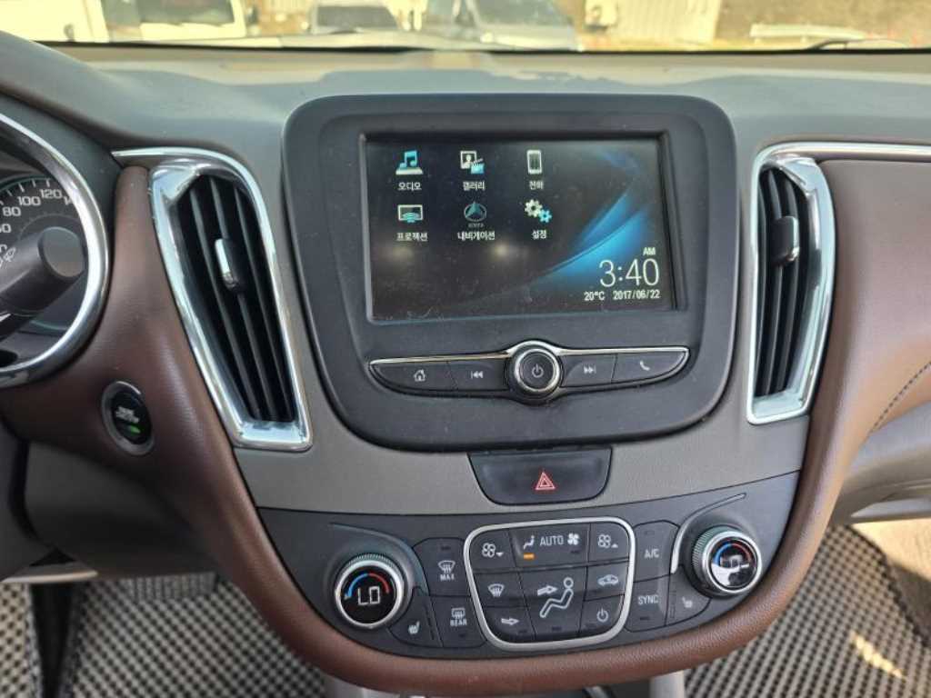 Chevrolet Malibu 2017 Azul - Importación desde Corea - HF Imports Iquique - Foto 16