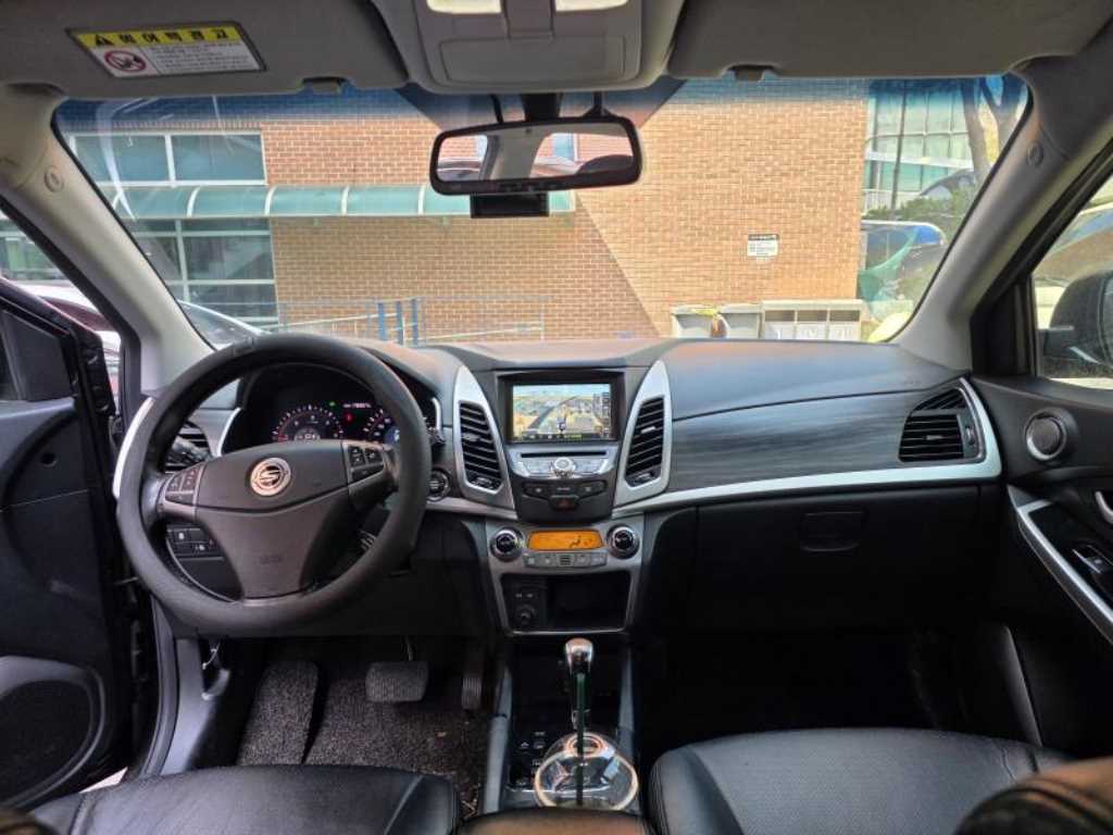Ssangyong Korando - Vista 9