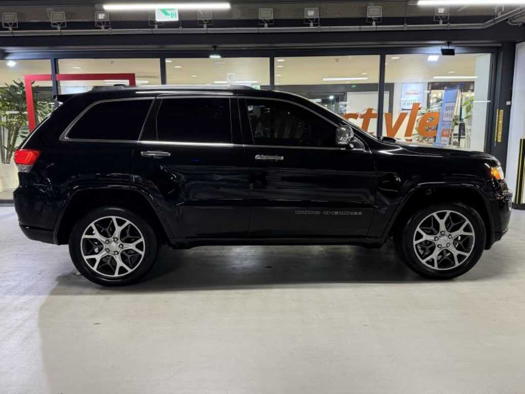 Jeep Cherokee - Vista 3