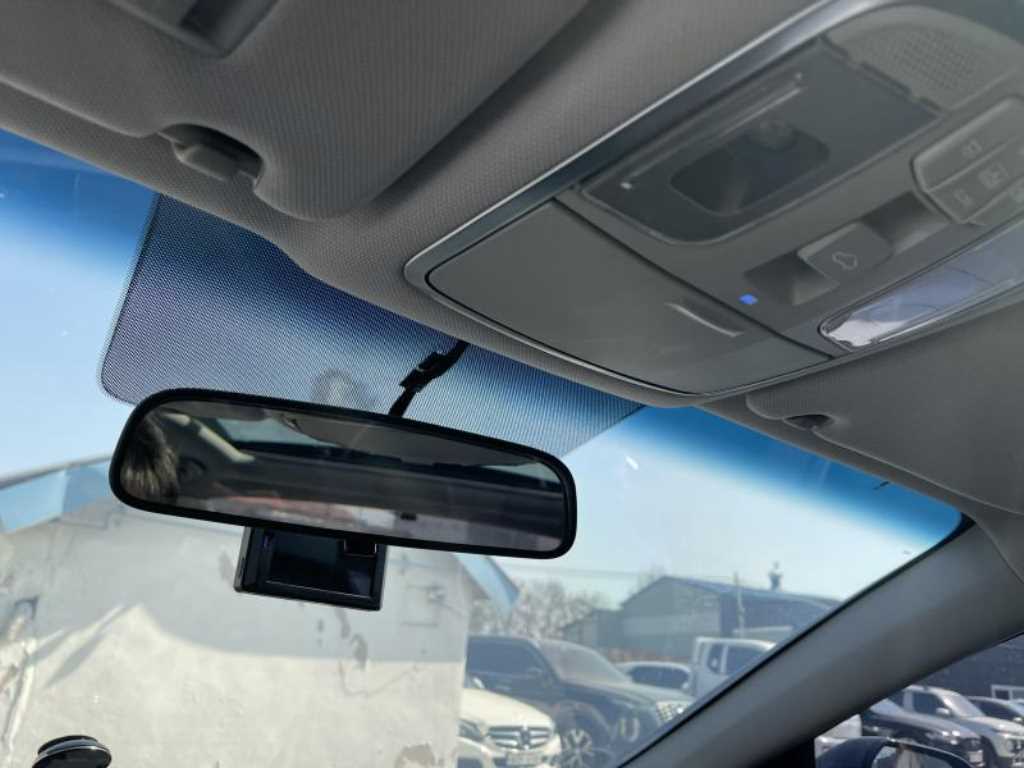 HYUNDAI Sonata - Vista 12