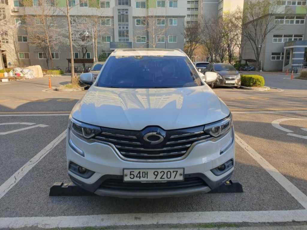 SAMSUNG QM6 - Vista 6