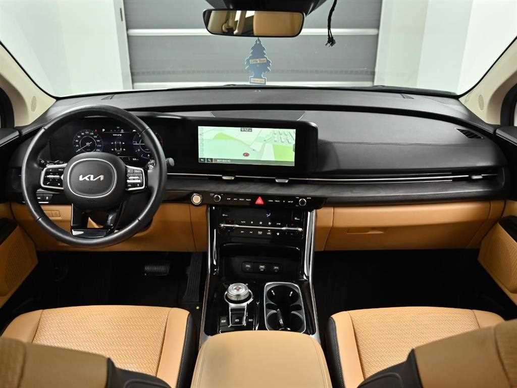 KIA Carnival - Vista 7