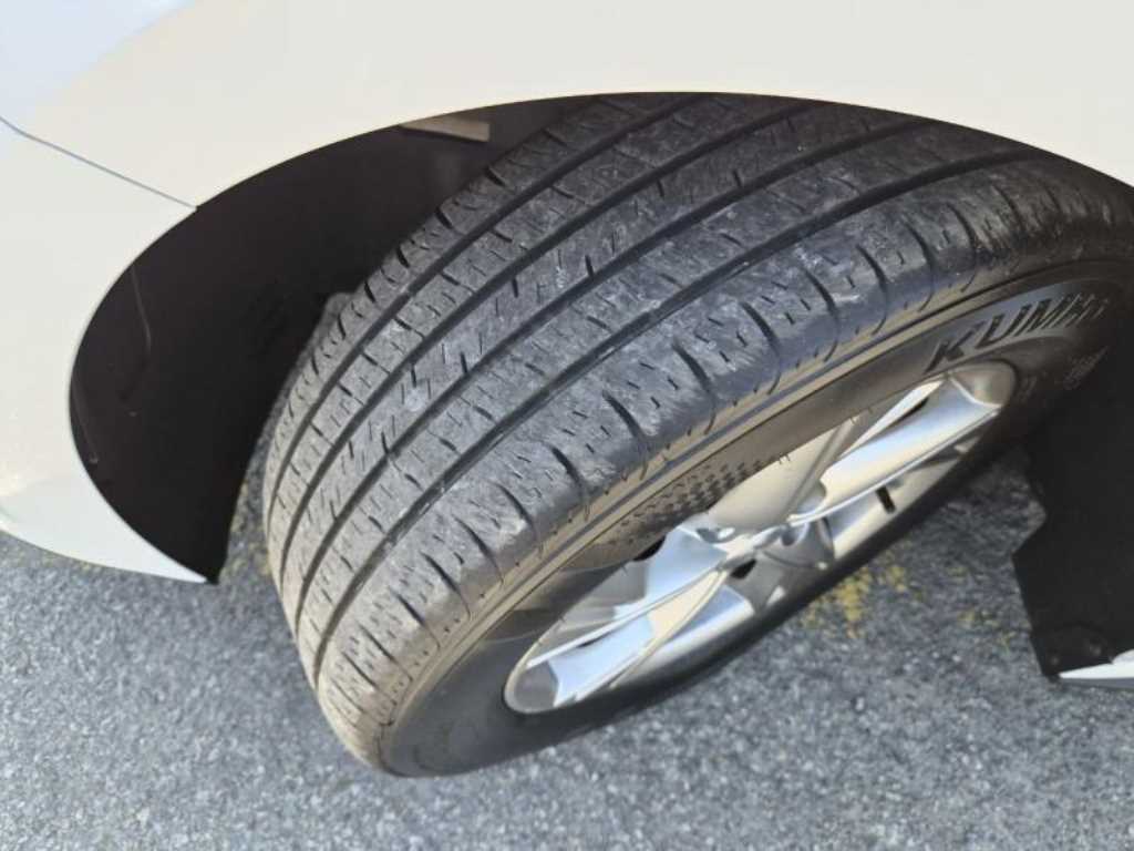 HYUNDAI Sonata - Vista 11