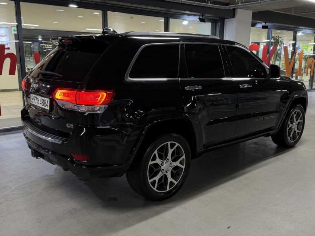 Jeep Cherokee - Vista 4