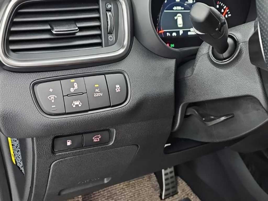 KIA Sorento - Vista 8