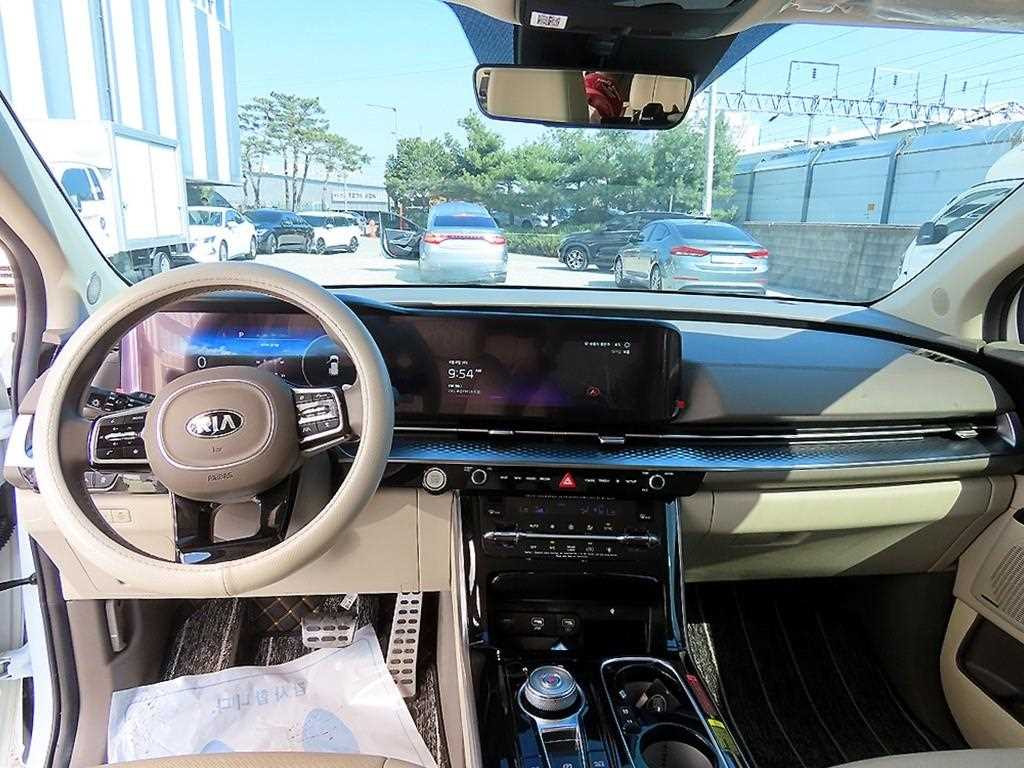 KIA Carnival - Vista 7