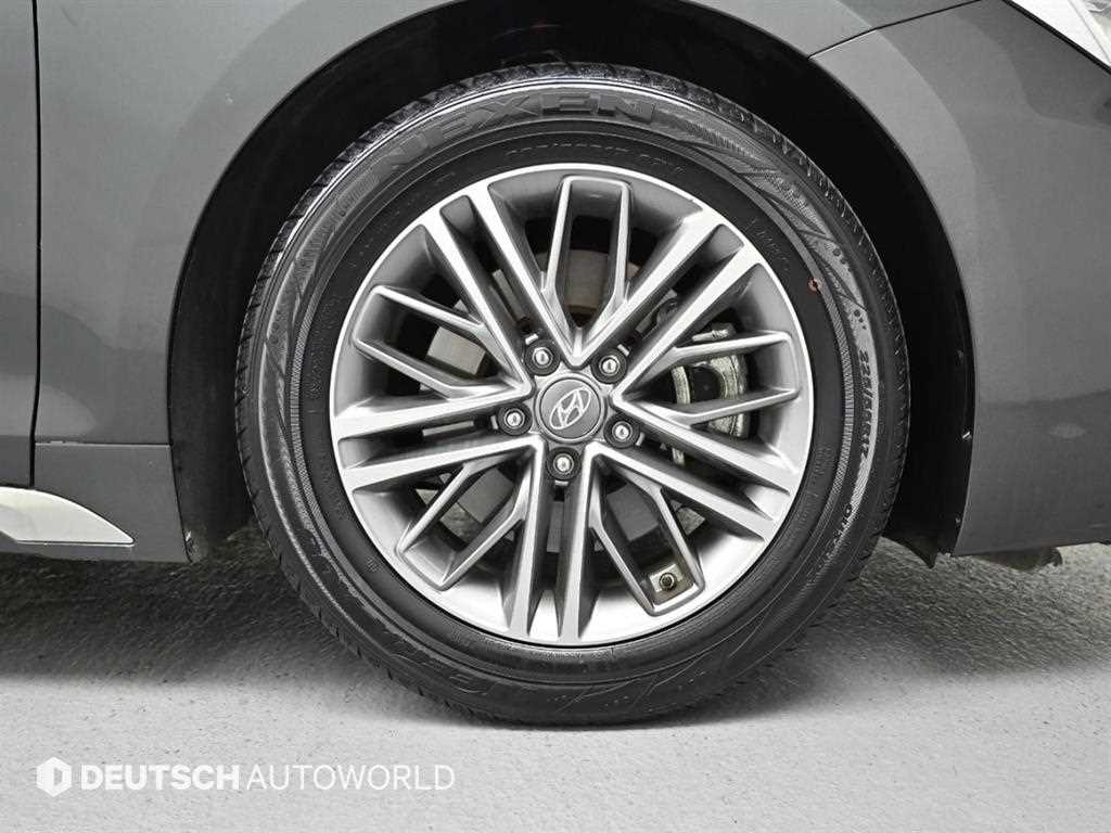 HYUNDAI Grandeur - Vista 5