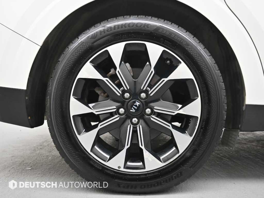 KIA Carnival - Vista 5