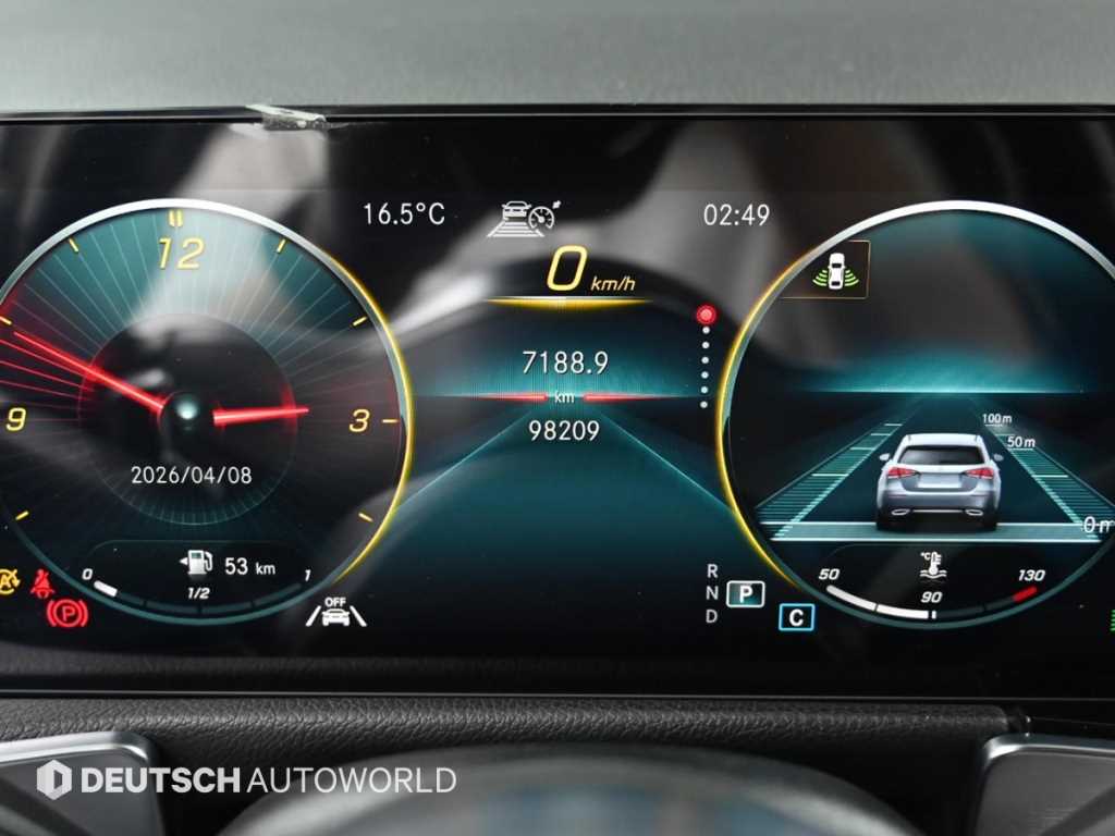 Mercedes Benz GLB Class - Vista 8