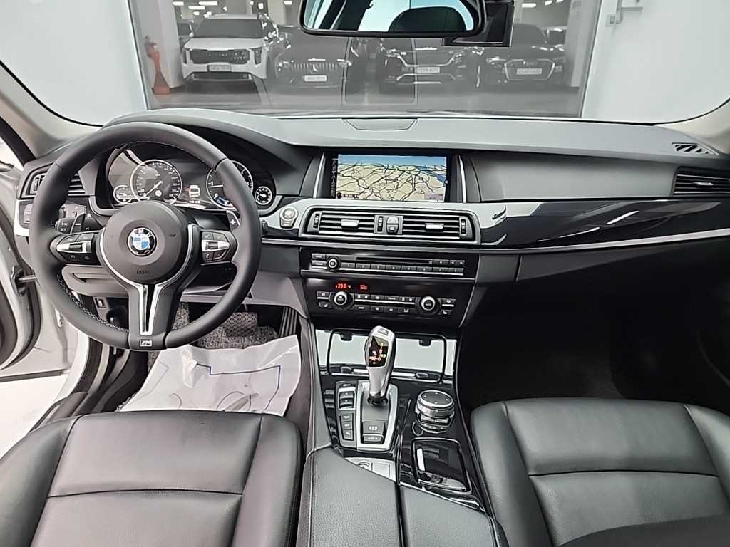 BMW 5 Series - Vista 7